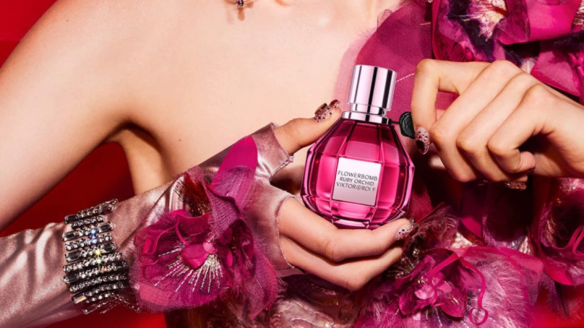 VIKTOR & ROLF Complete perfume collection at THE PERFUME WORLD